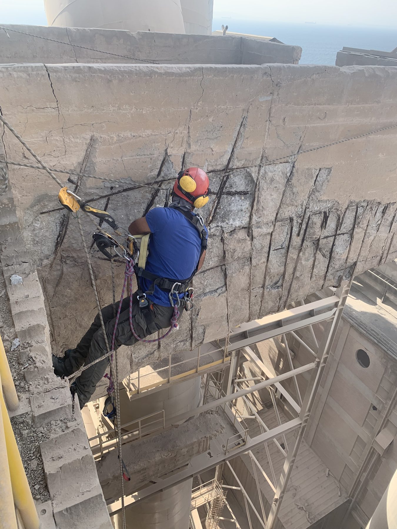 Industrial rope access at the Aslan Çimento / OYAK cement plant